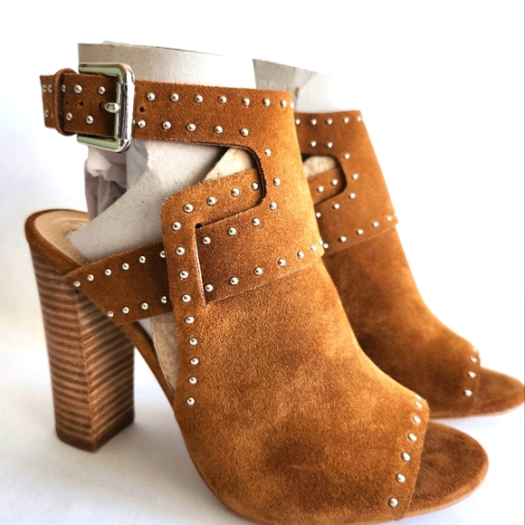 BNIB Guess Suede Sandals - Picture 10 of 12